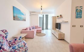 Beachfront 1BR apartment Alezzi Resort Spa n Pools