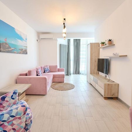 Beachfront 1BR apartment Alezzi Resort Spa n Pools Mamaia Exterior foto