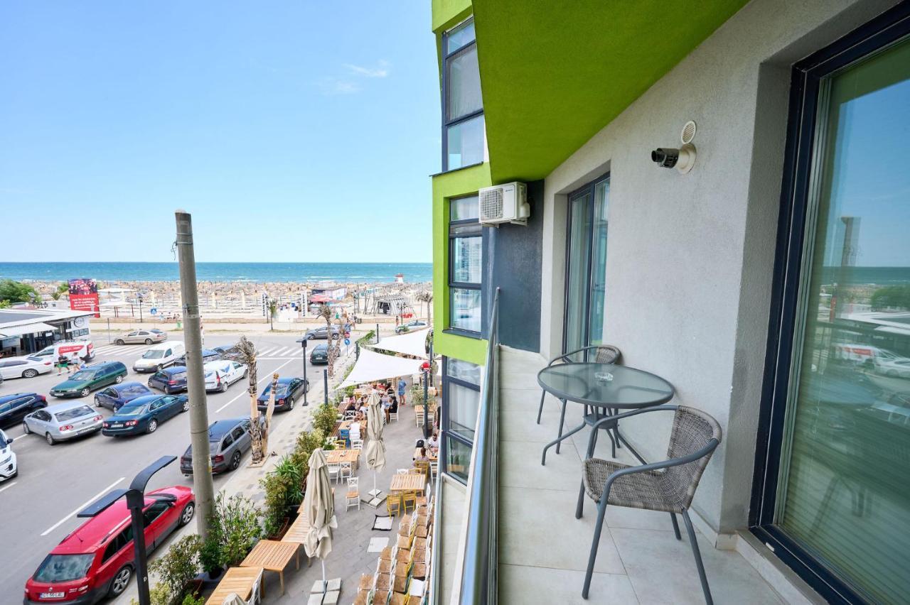 Beachfront 1BR apartment Alezzi Resort Spa n Pools Mamaia Exterior foto