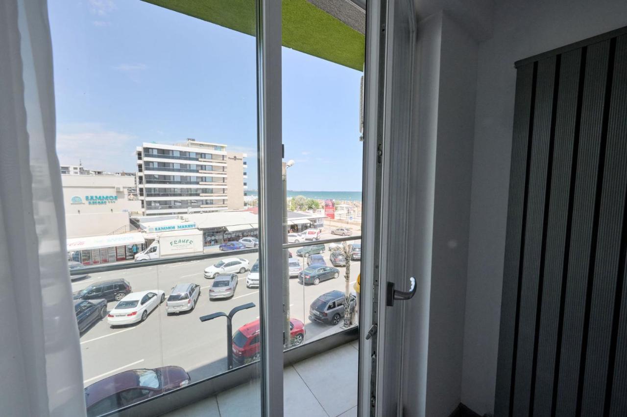 Beachfront 1BR apartment Alezzi Resort Spa n Pools Mamaia Exterior foto